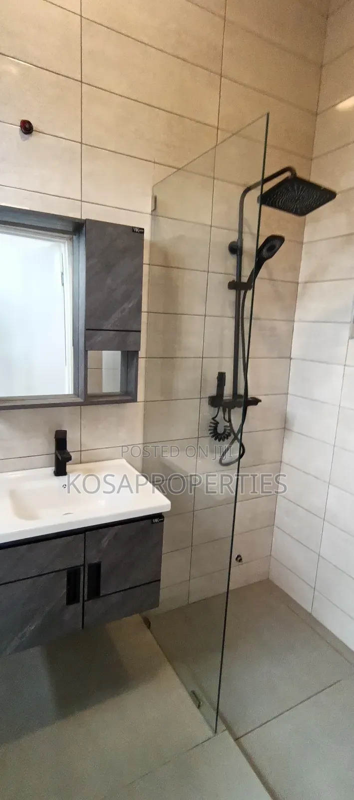 3bdrm House in Adjiringanor, Adjiriganor for rent