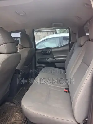 Toyota Tacoma 2017 Red