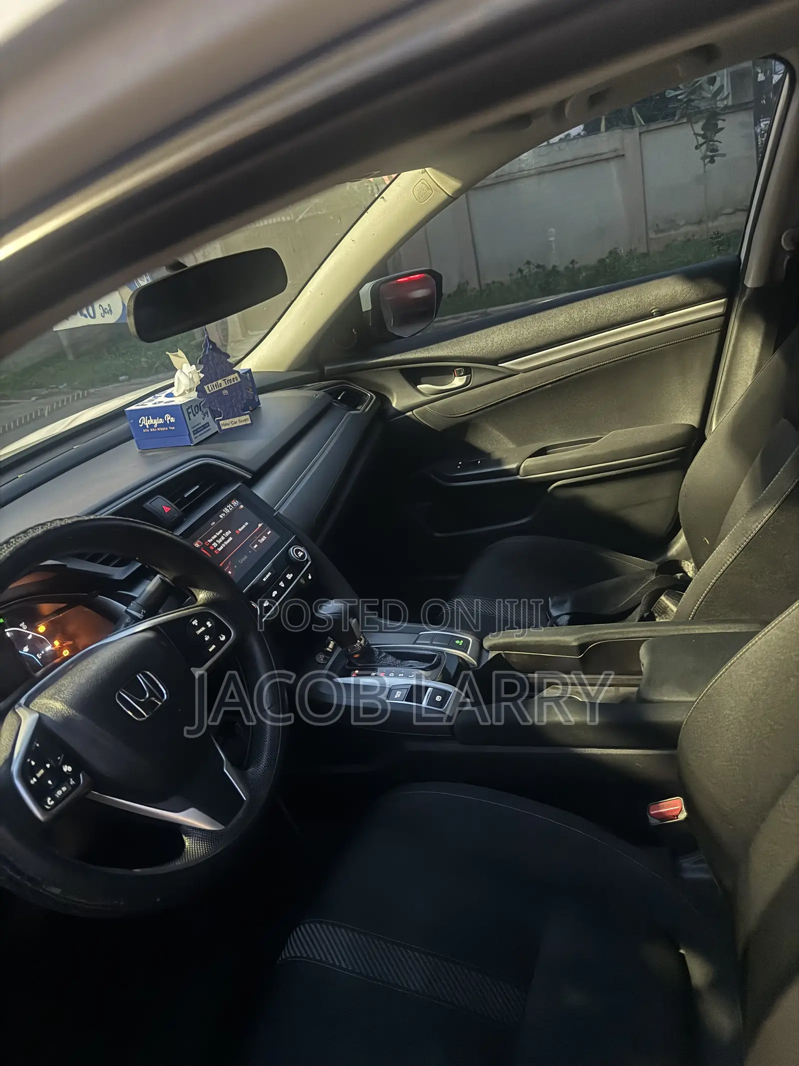 Honda Civic EX-L Sedan 2018 White