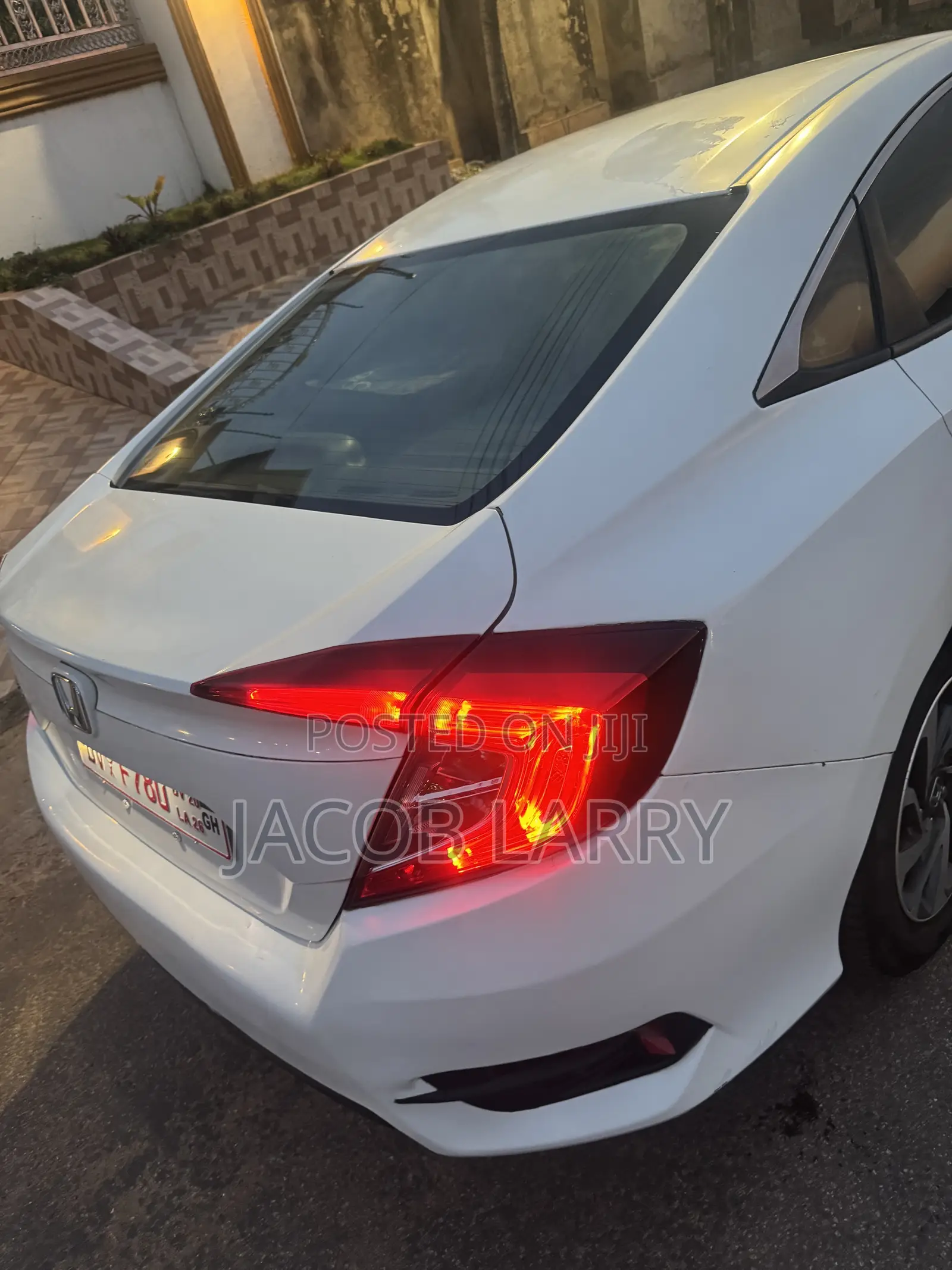 Honda Civic EX-L Sedan 2018 White