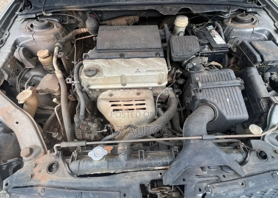 Mitsubishi Galant 2012 Brown
