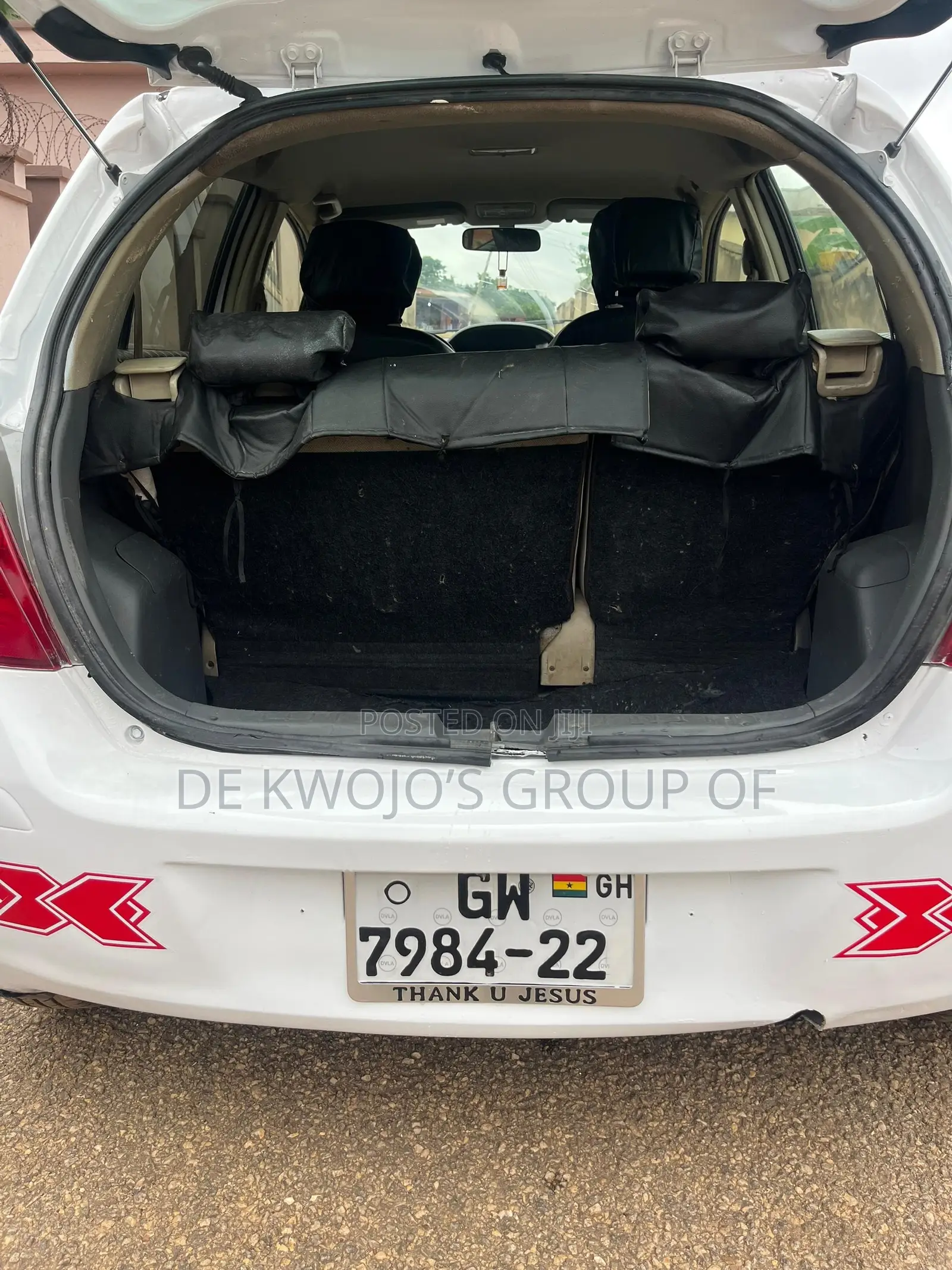 Toyota Vitz 1.3 AWD 3dr 2010 White