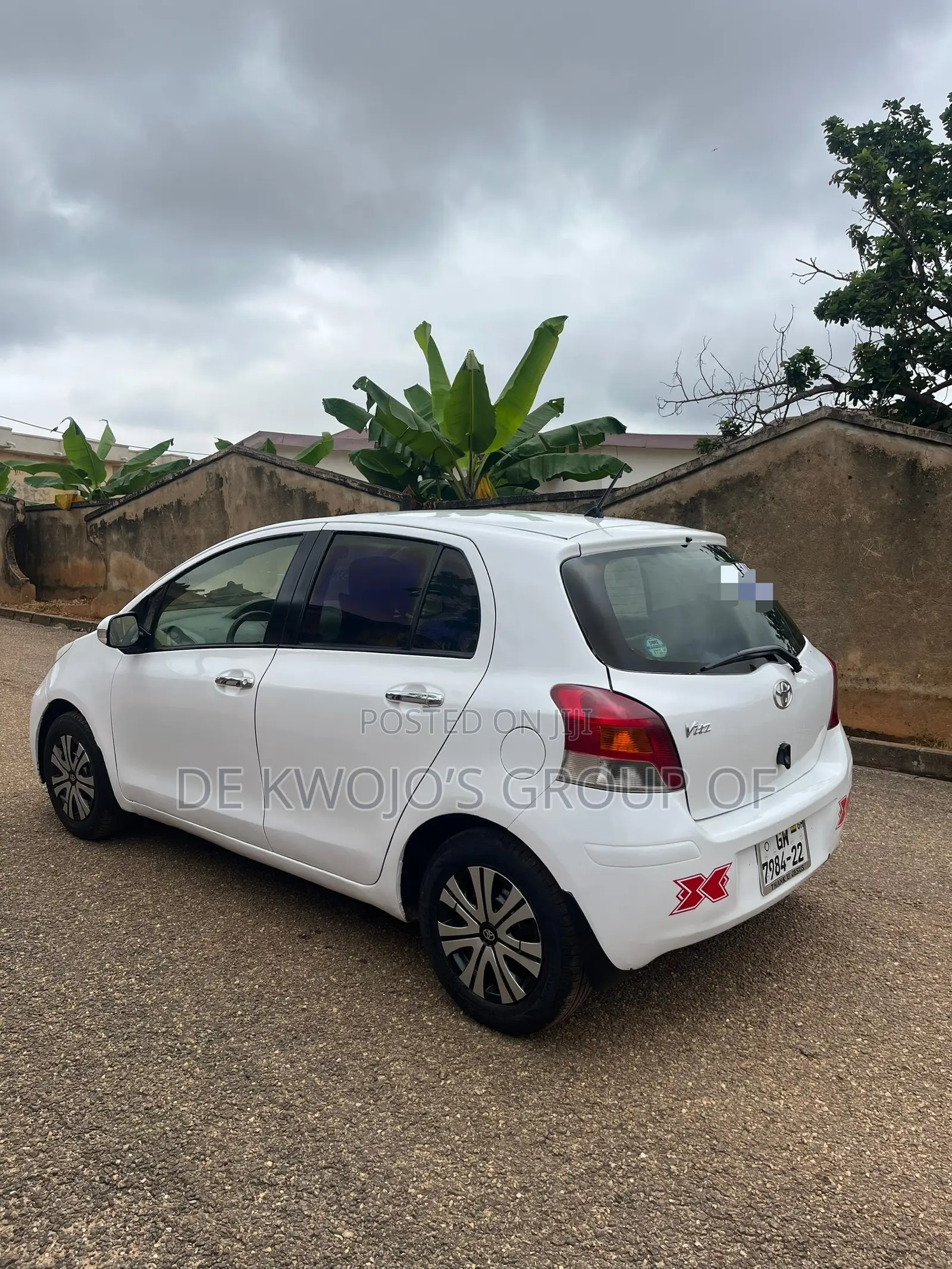Toyota Vitz 1.3 AWD 3dr 2010 White