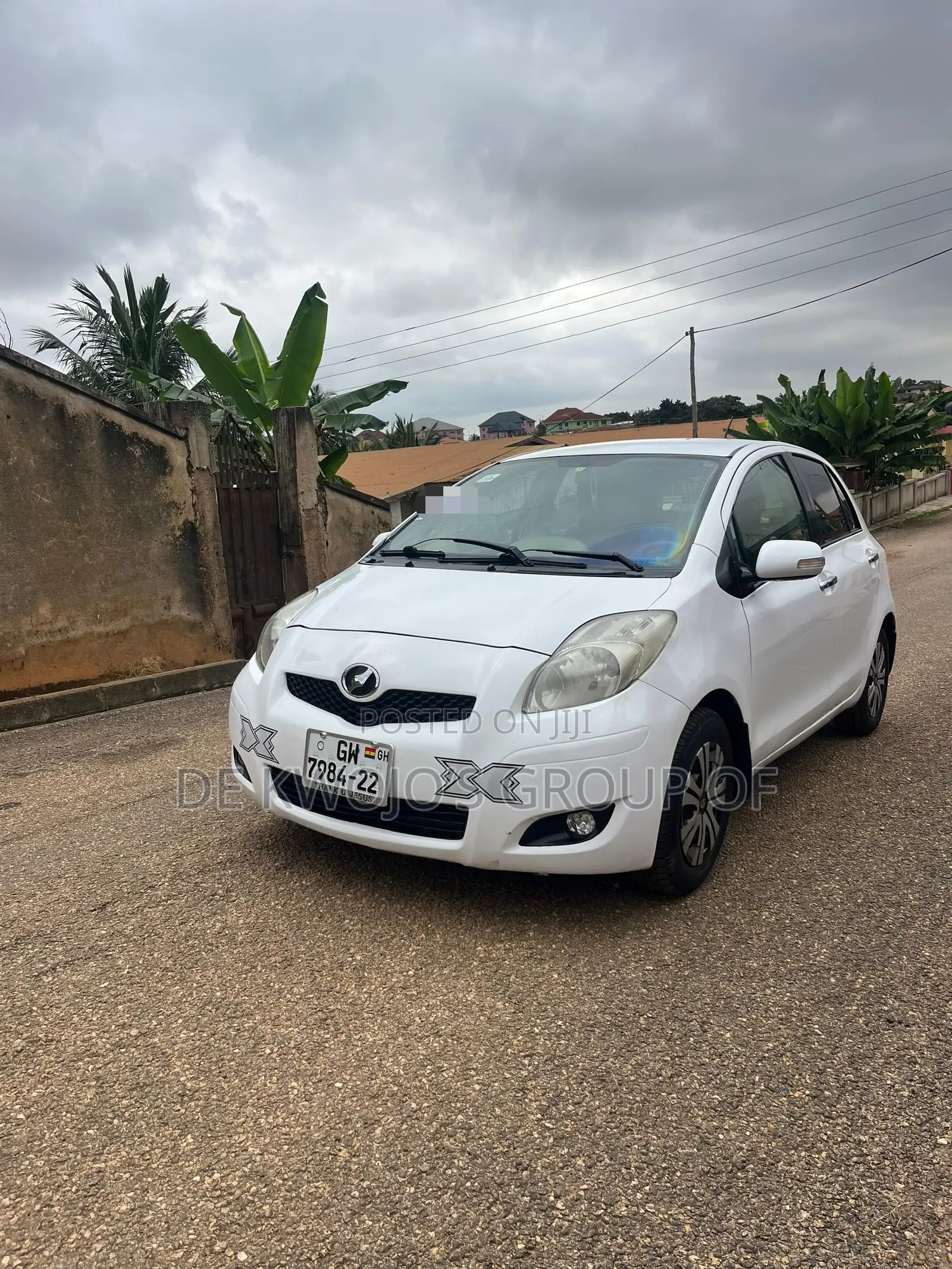 Toyota Vitz 1.3 AWD 3dr 2010 White