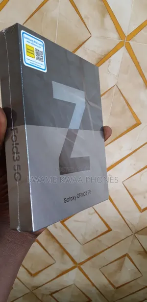 New Samsung Galaxy Z Fold 3 256 GB Black