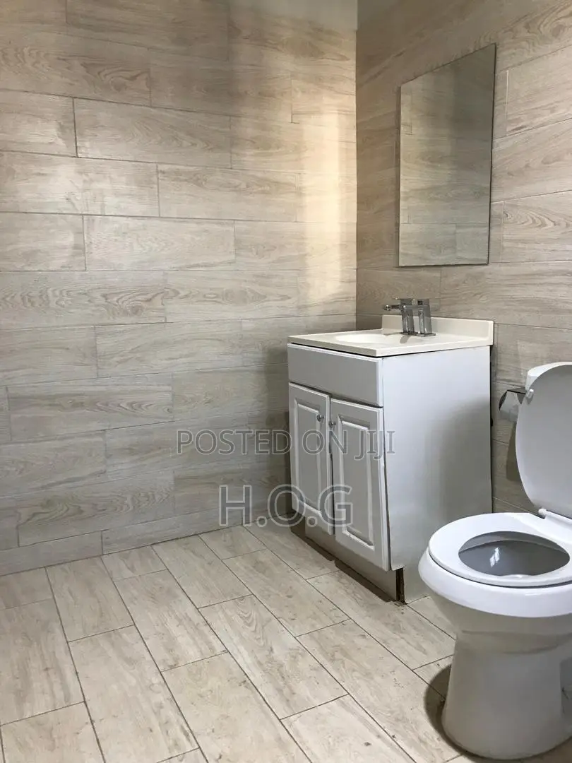2bdrm Townhouse / Terrace in H. O. G Agency, School Park Area for rent