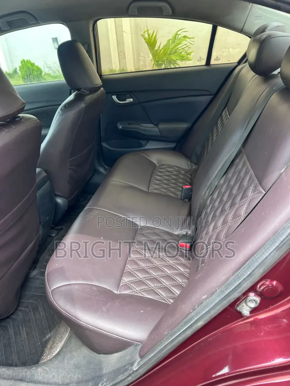 Honda Civic LX 4dr Sedan (1.8L 4cyl 5M) 2014