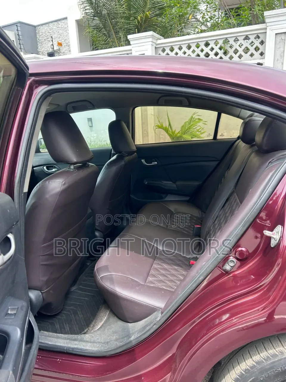Honda Civic LX 4dr Sedan (1.8L 4cyl 5M) 2014