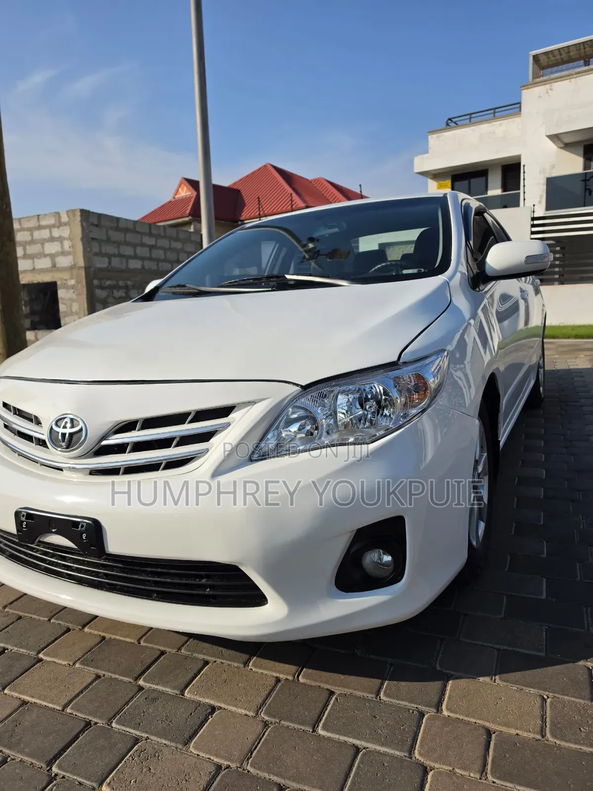 Toyota Corolla Altis 2012 White