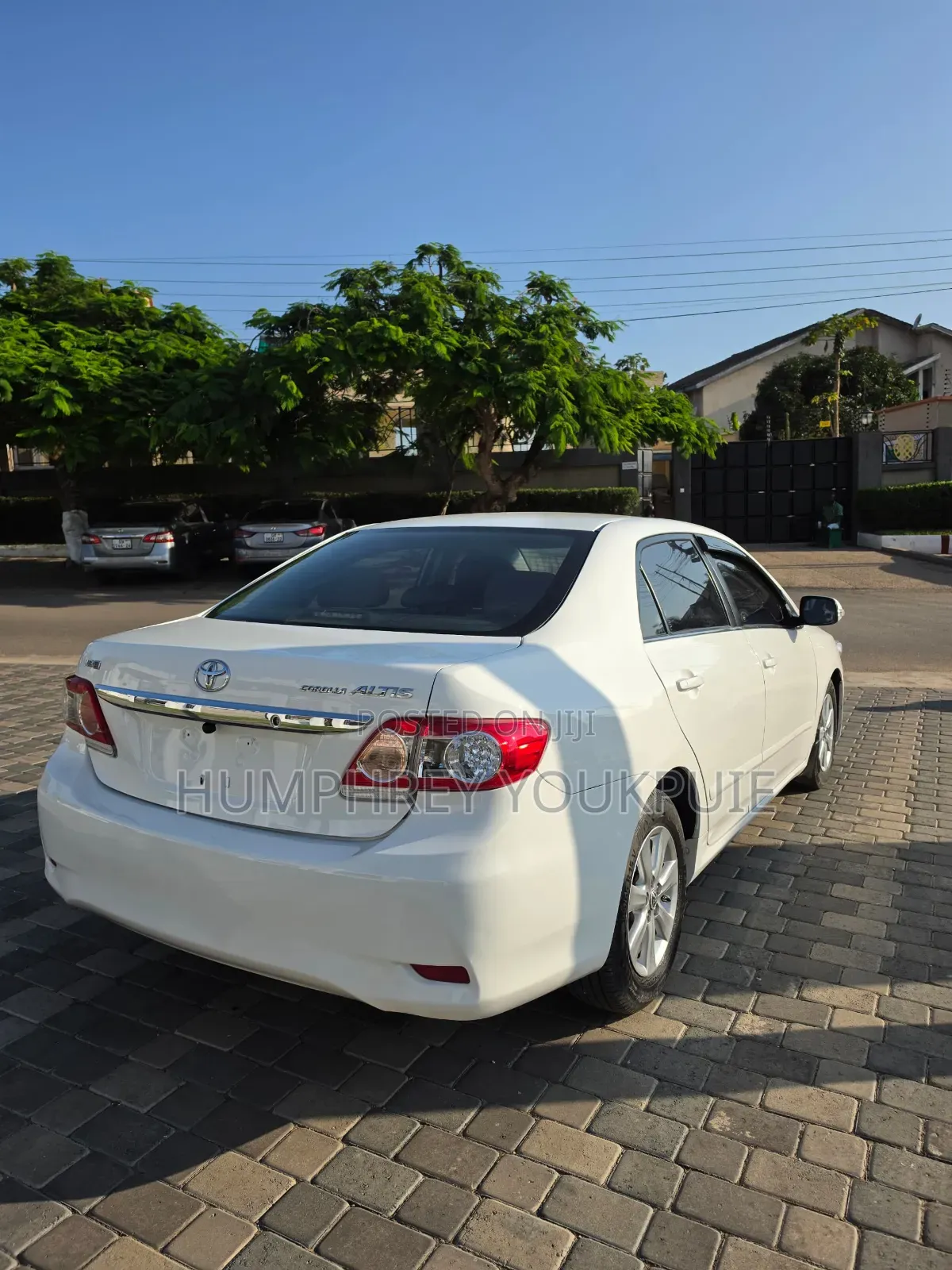 Toyota Corolla Altis 2012 White