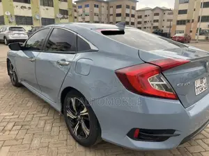 Honda Civic Touring 4dr Sedan (1.5L 4cyl) 2017