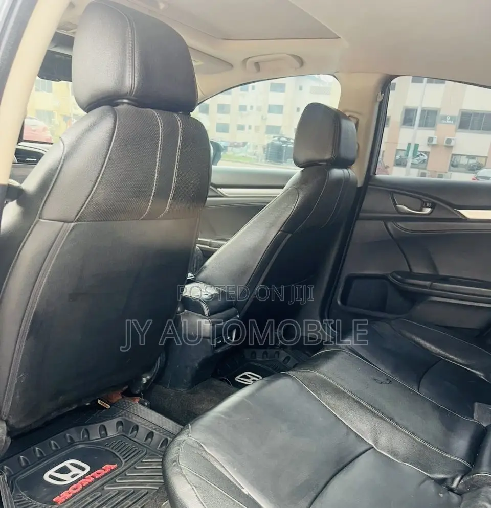 Honda Civic Touring 4dr Sedan (1.5L 4cyl) 2017