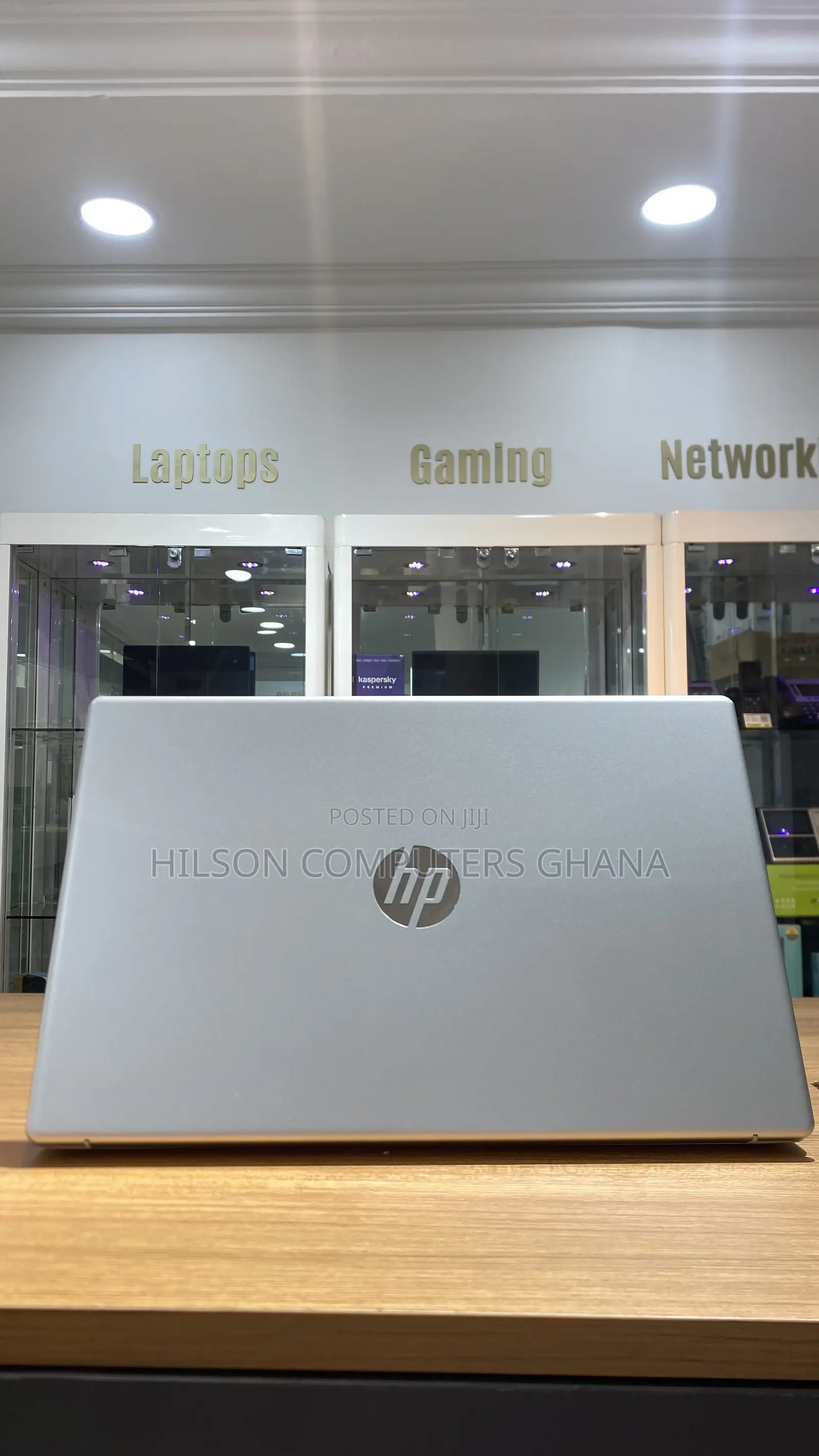 New Laptop HP 15s 8GB Intel Core i5 SSD 512GB