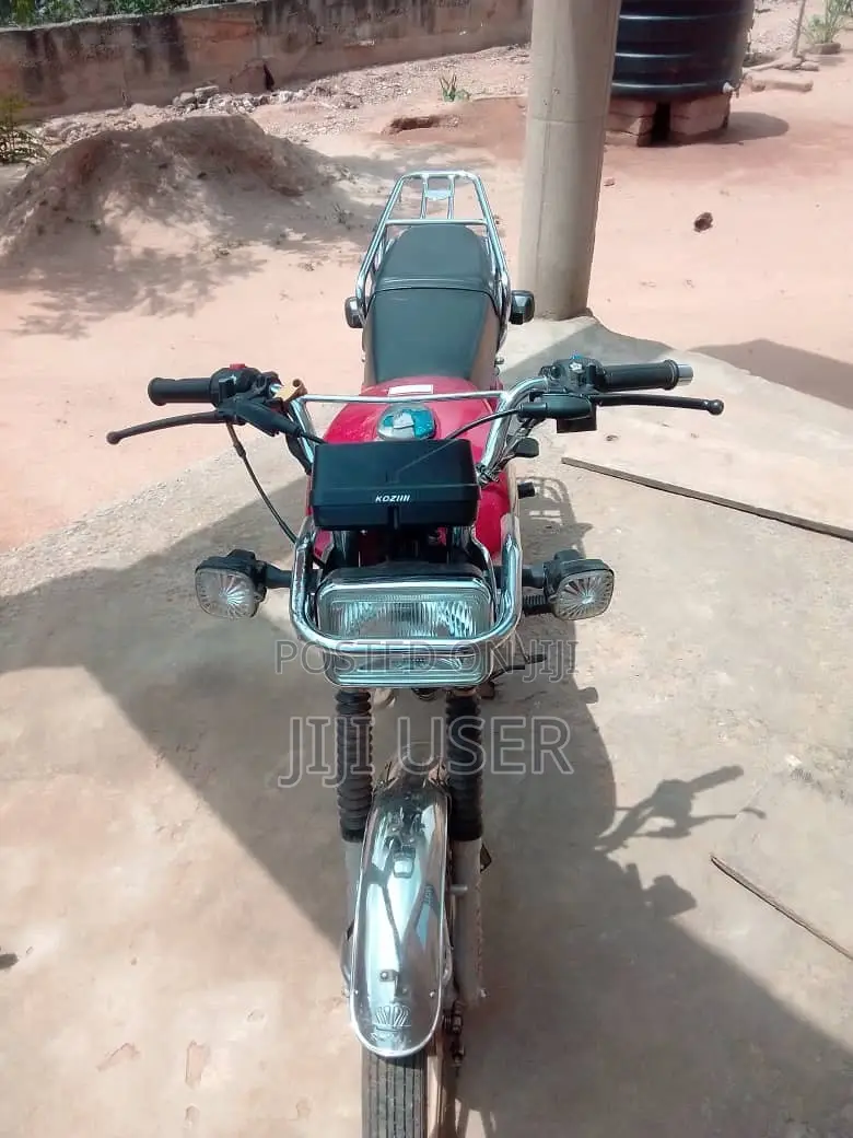 Royal Motorcycle 2026 Red
