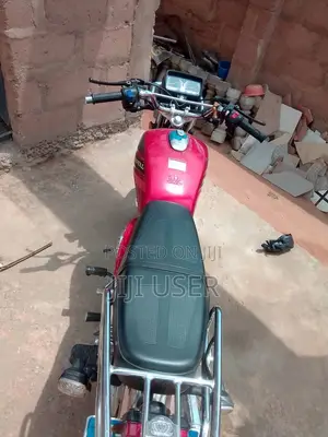 Royal Motorcycle 2026 Red