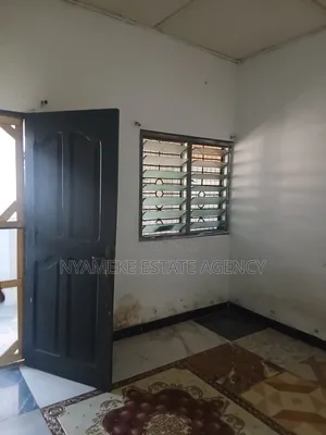 1bdrm Farm House in Karikari, Exhibition for rent