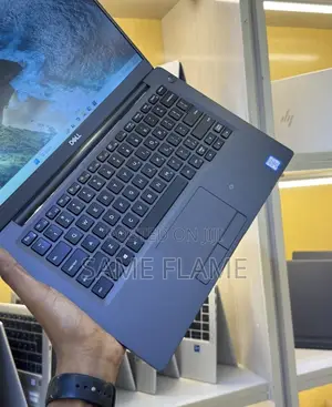 Laptop Dell Latitude 7400 8GB Intel Core i5 SSD 256GB