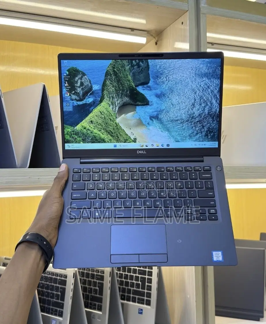 Laptop Dell Latitude 7400 8GB Intel Core i5 SSD 256GB