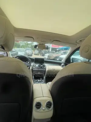 Mercedes-Benz C300 2017 White