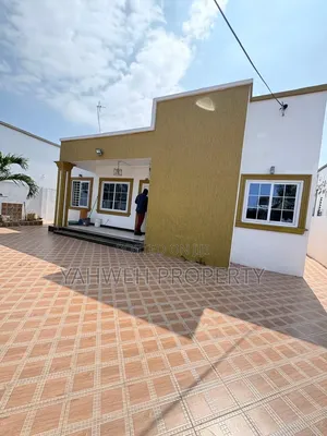 3bdrm House in Comm.16, Baatsona Total for rent