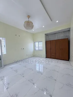 3bdrm House in Comm.16, Baatsona Total for rent