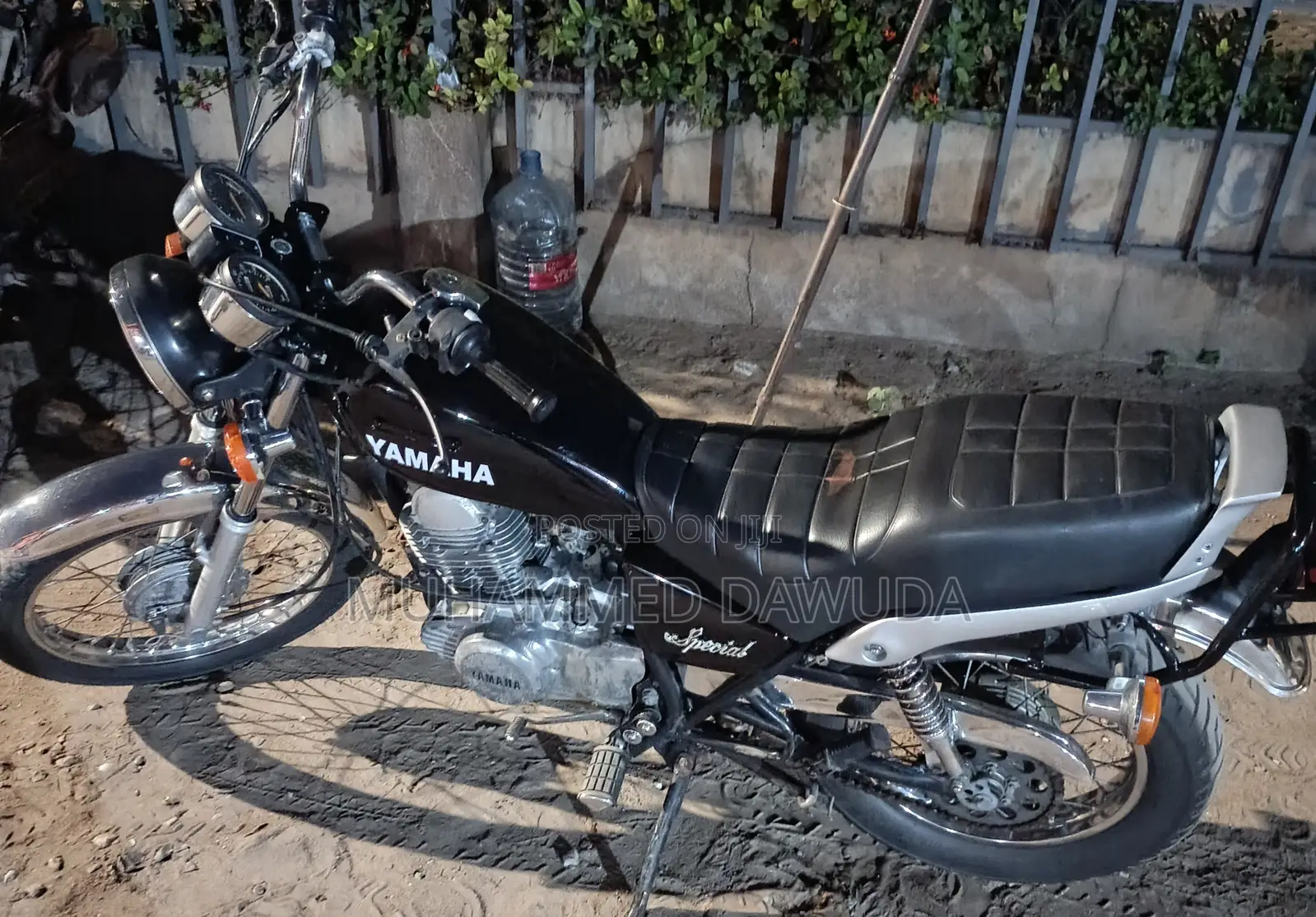 Yamaha 1995 Black