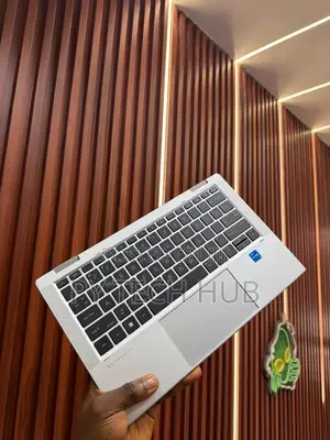 Laptop HP EliteBook 1040 G8 16GB Intel Core i7 SSD 256GB