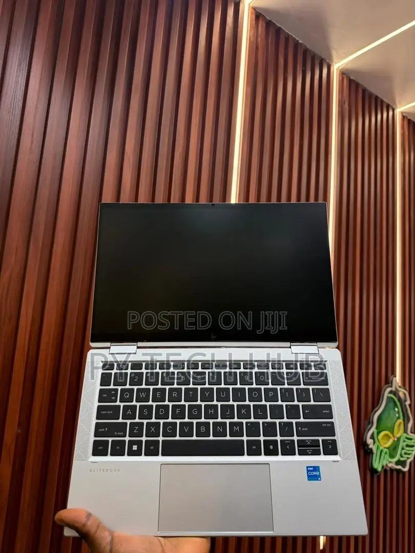 Laptop HP EliteBook 1040 G8 16GB Intel Core i7 SSD 256GB