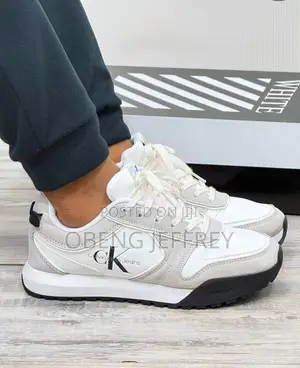 Original Calvin Klein Toothy Runner in Colours