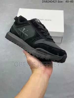 Original Calvin Klein Toothy Runner in Colours