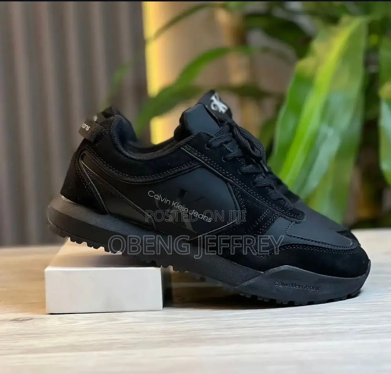 Original Calvin Klein Toothy Runner in Colours