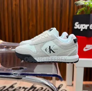 Original Calvin Klein Toothy Runner in Colours