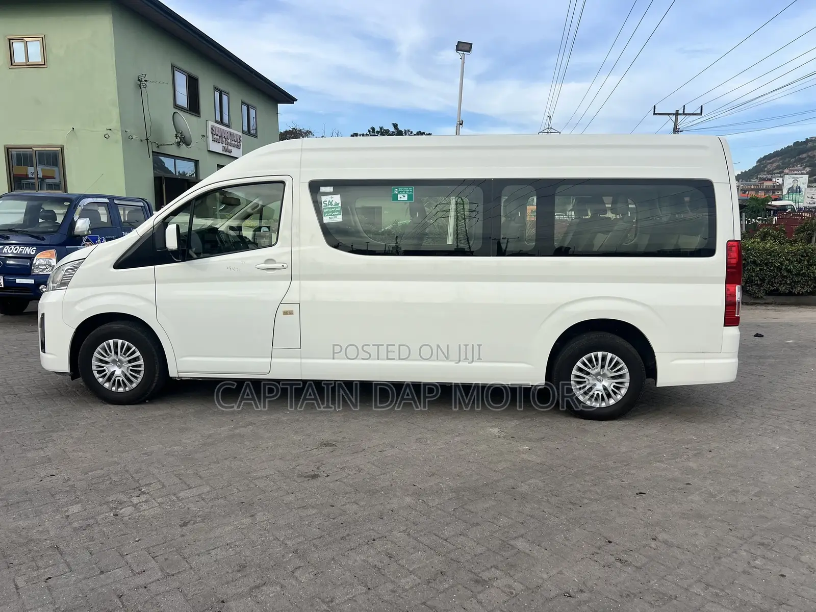 Toyota HiAce 2023 White