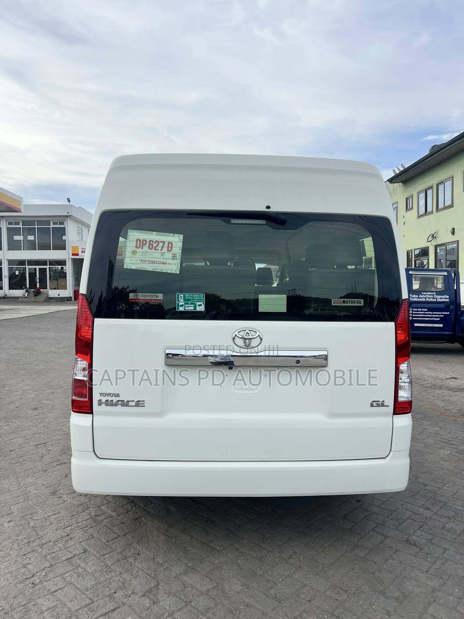 Toyota HiAce 2023 White