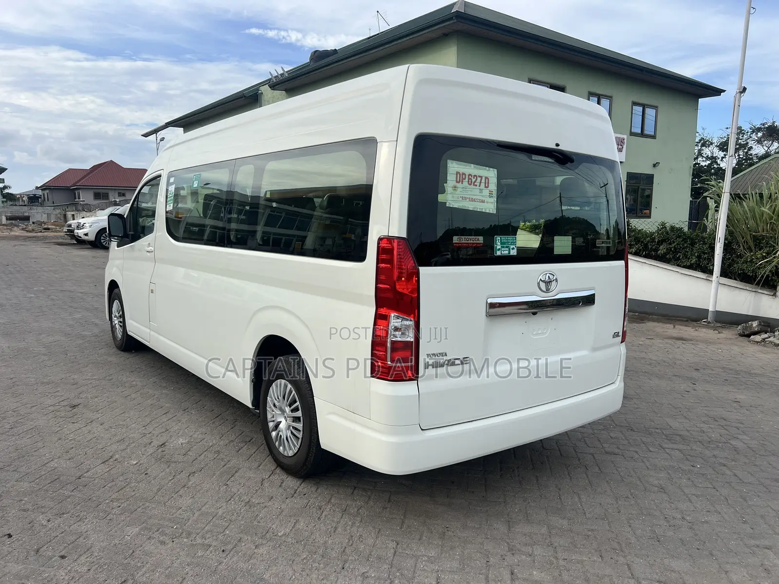 Toyota HiAce 2023 White
