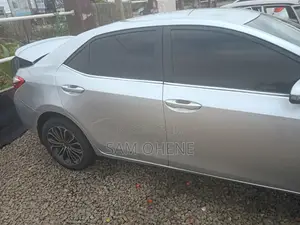 Toyota Corolla S 4dr Sedan (1.8L 4cyl CVT) 2016 Silver