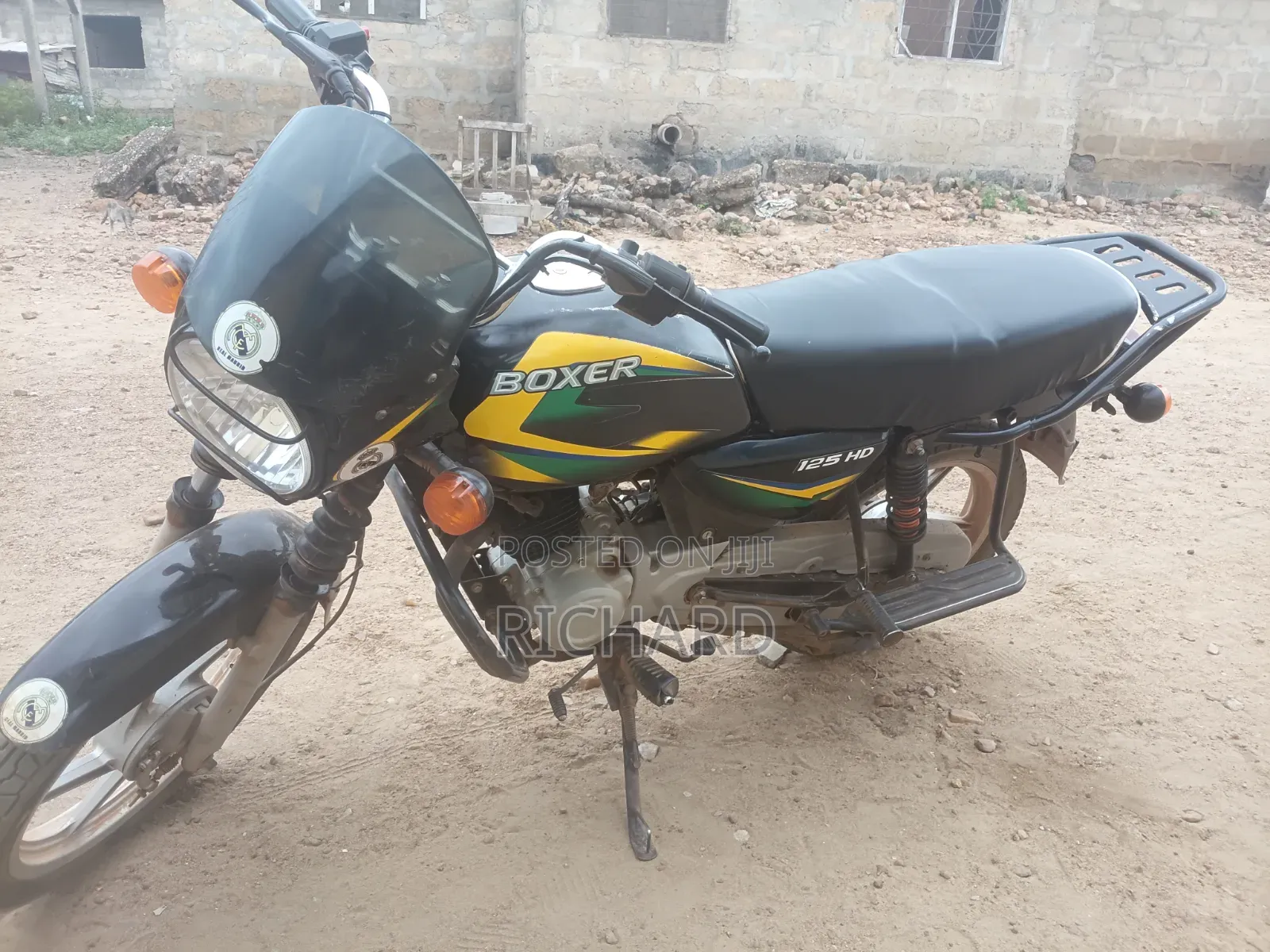 Bajaj Boxer 125 2025