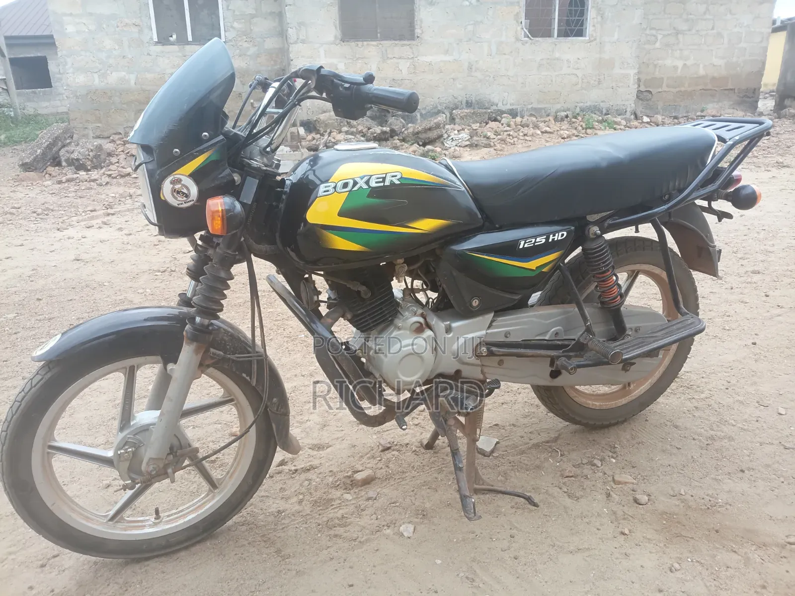 Bajaj Boxer 125 2025