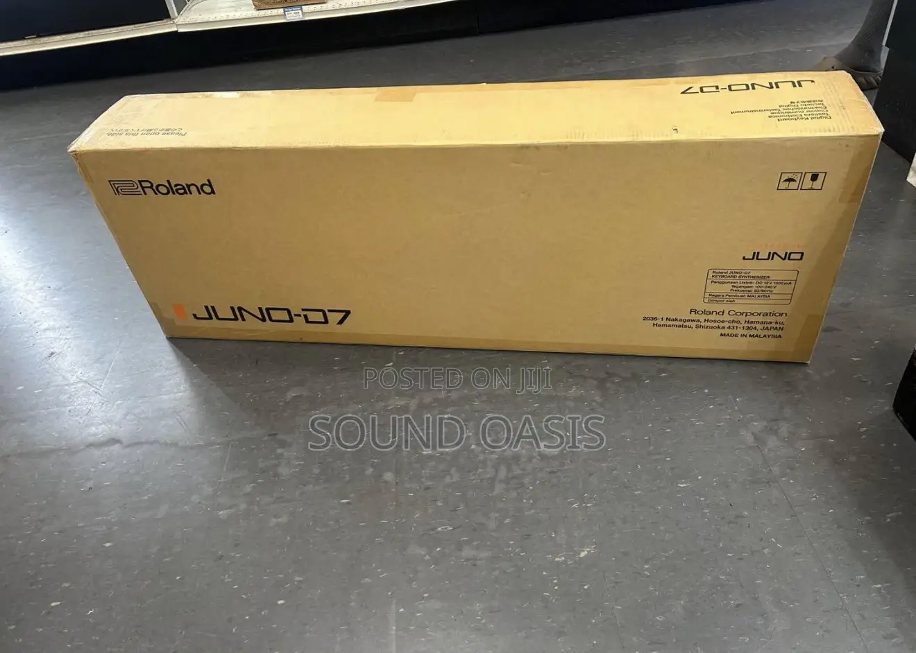 Roland JUNO-D7 76-Key Synthesizer(KEYBOARD)