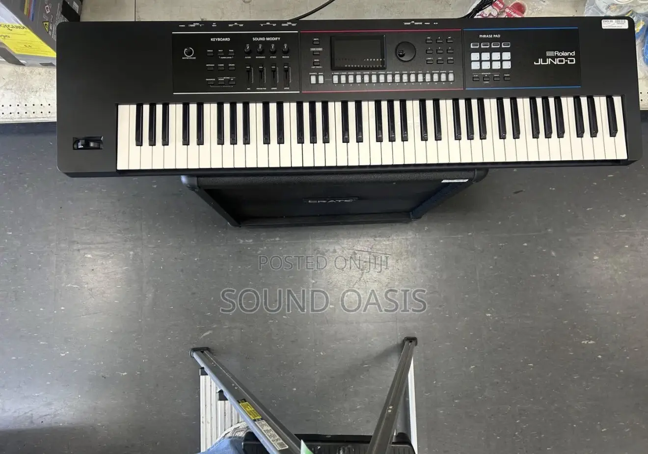 Roland JUNO-D7 76-Key Synthesizer(KEYBOARD)