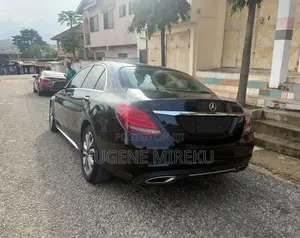 Mercedes-Benz C300 2018 Black