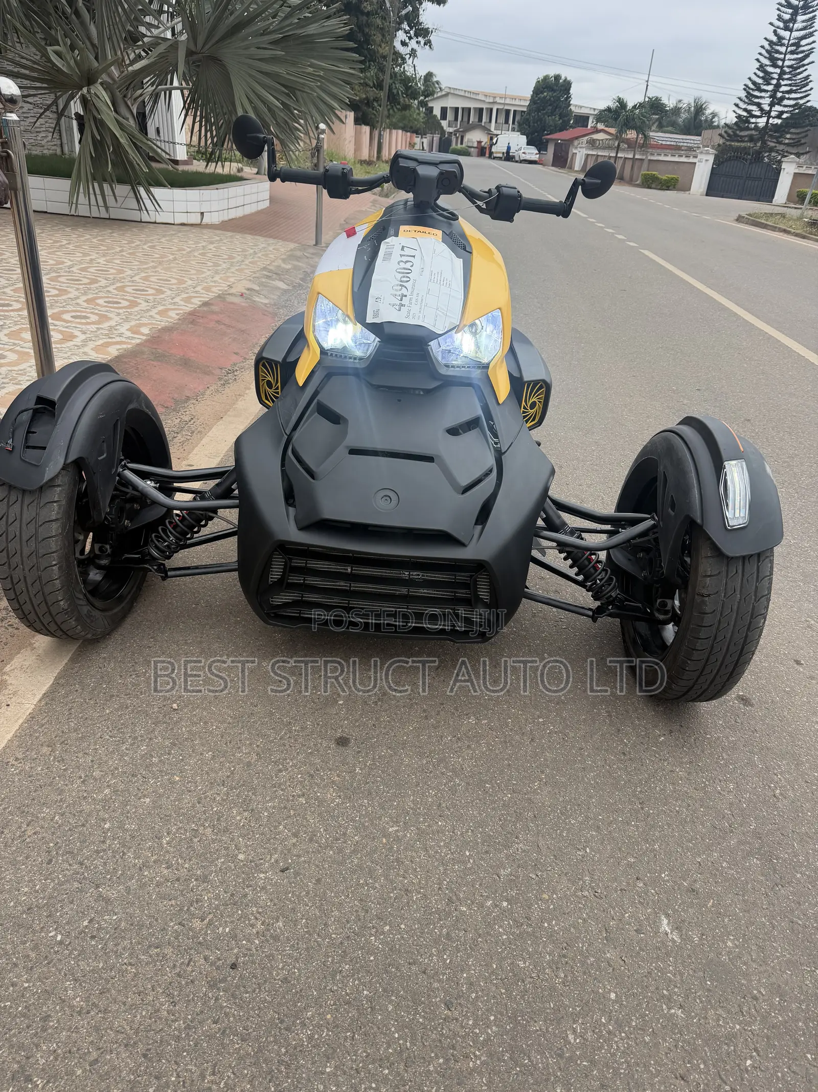 Can-Am 2025 Yellow