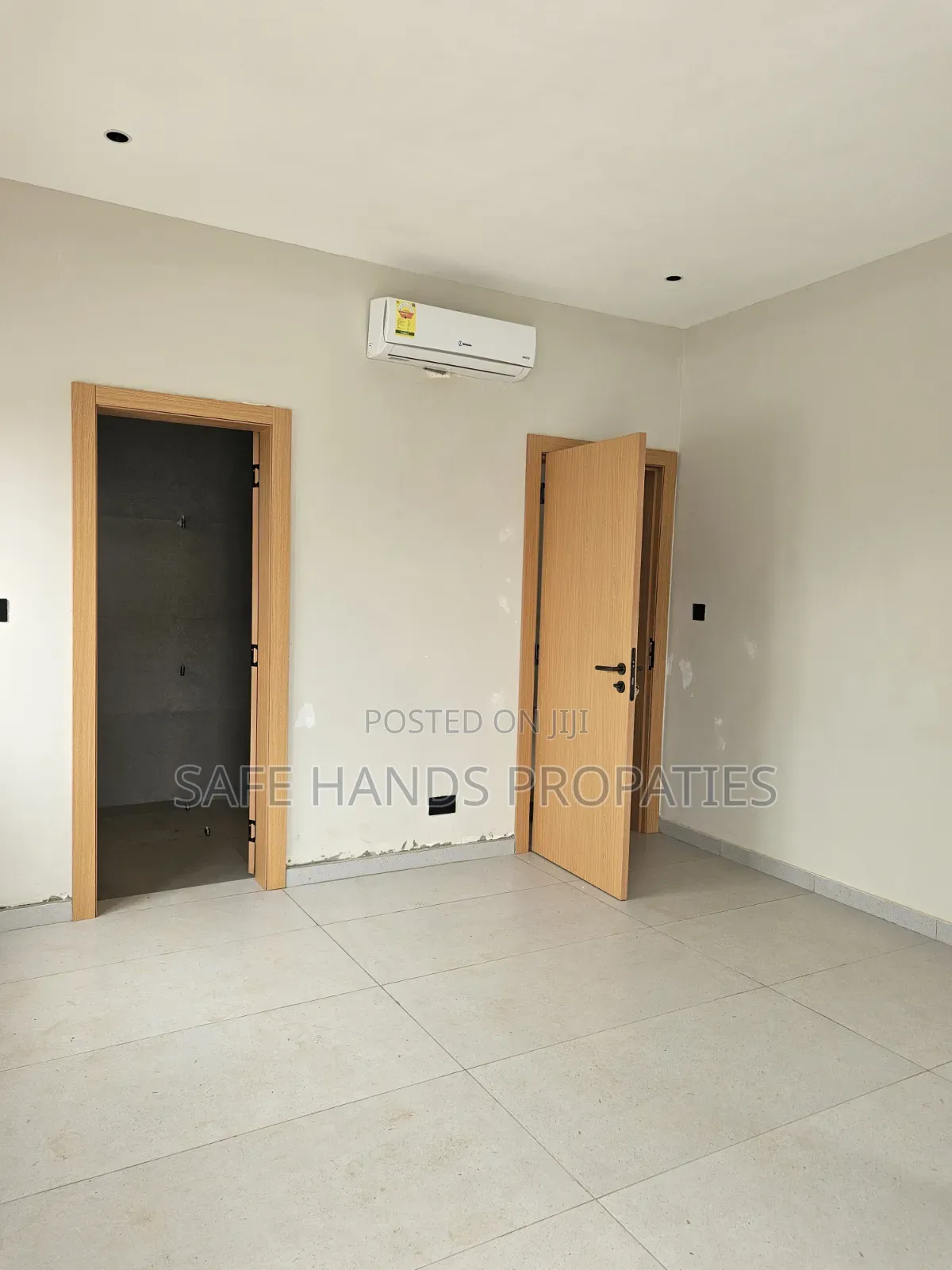 3bdrm House in Lakeside Estate, Accra Metropolitan for sale
