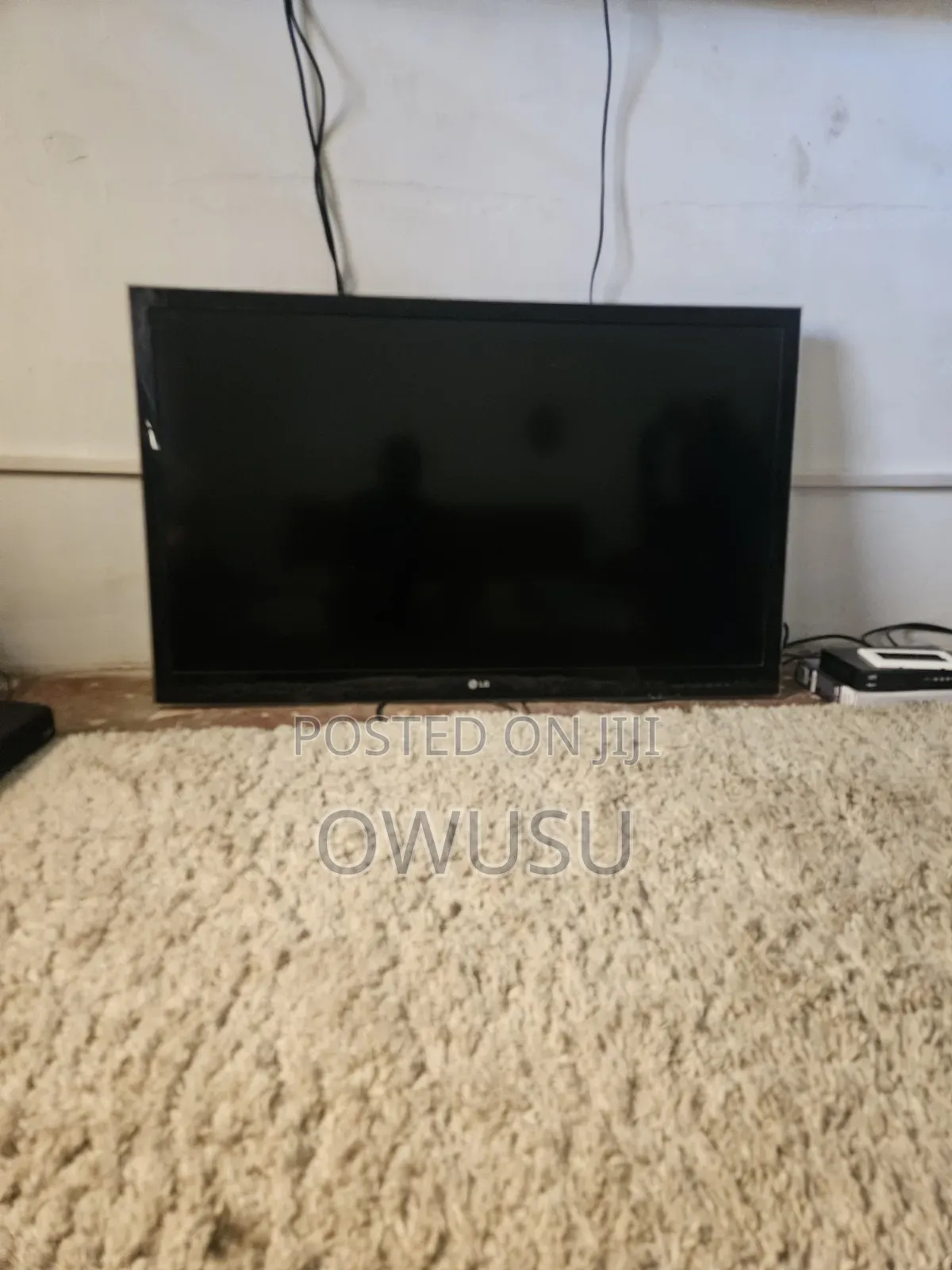 LG 47inches Led Digital TV