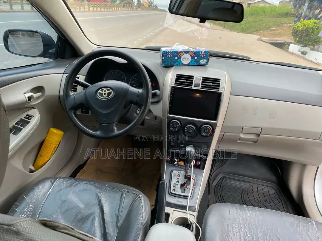 Toyota Corolla 2013 Silver
