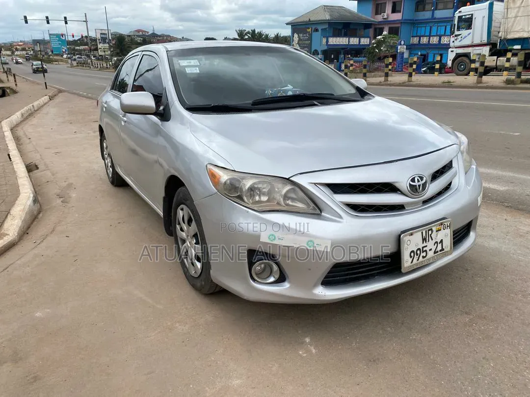 Toyota Corolla 2013 Silver