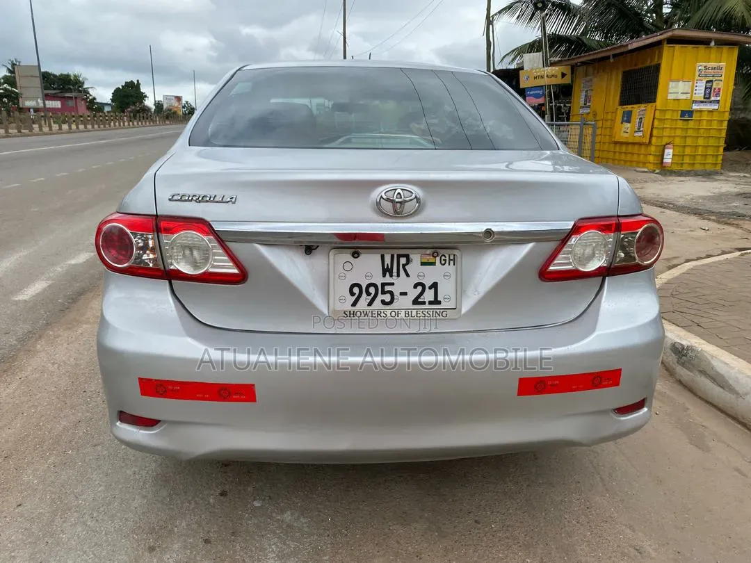 Toyota Corolla 2013 Silver