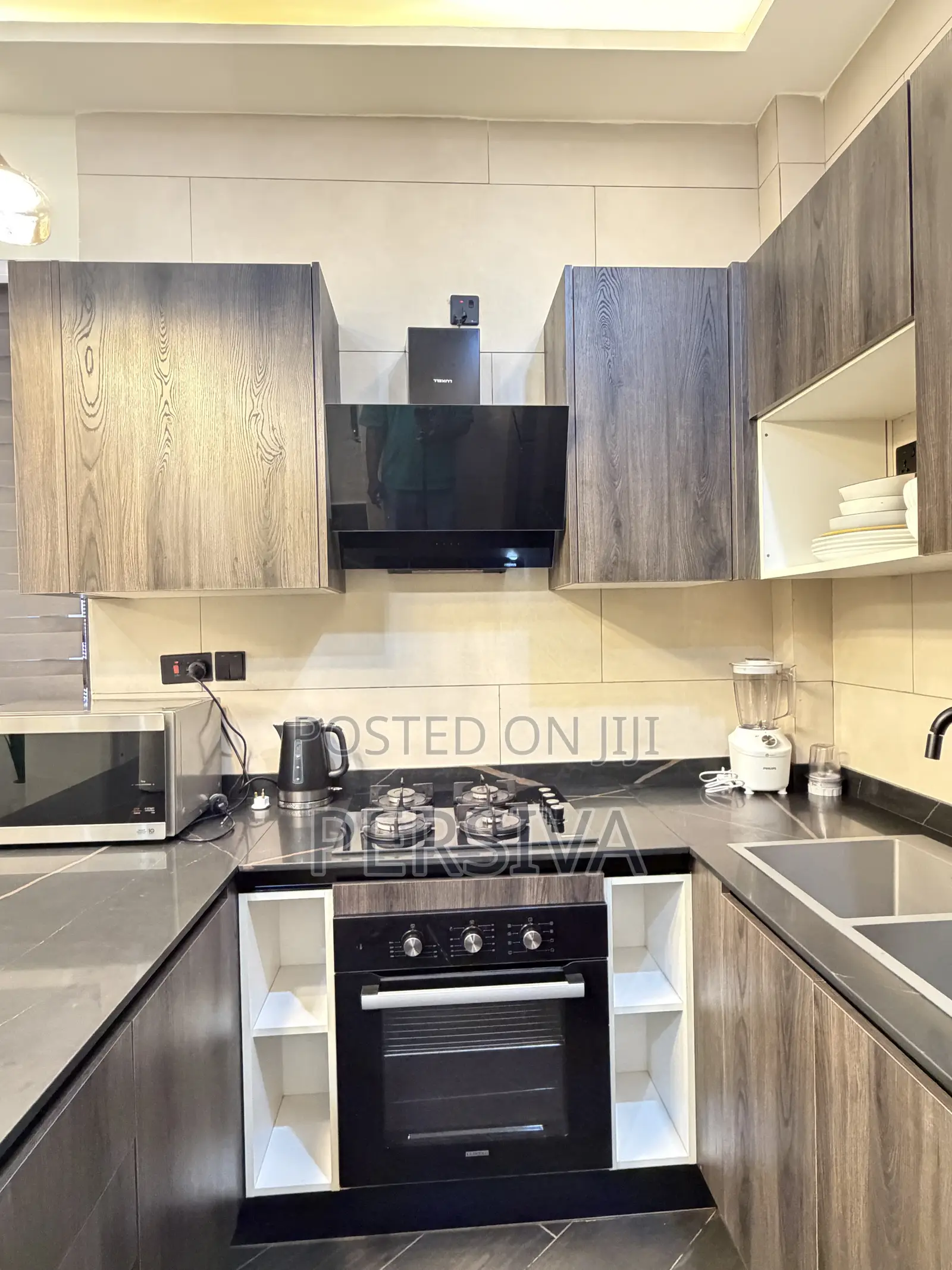 Royce Apartments