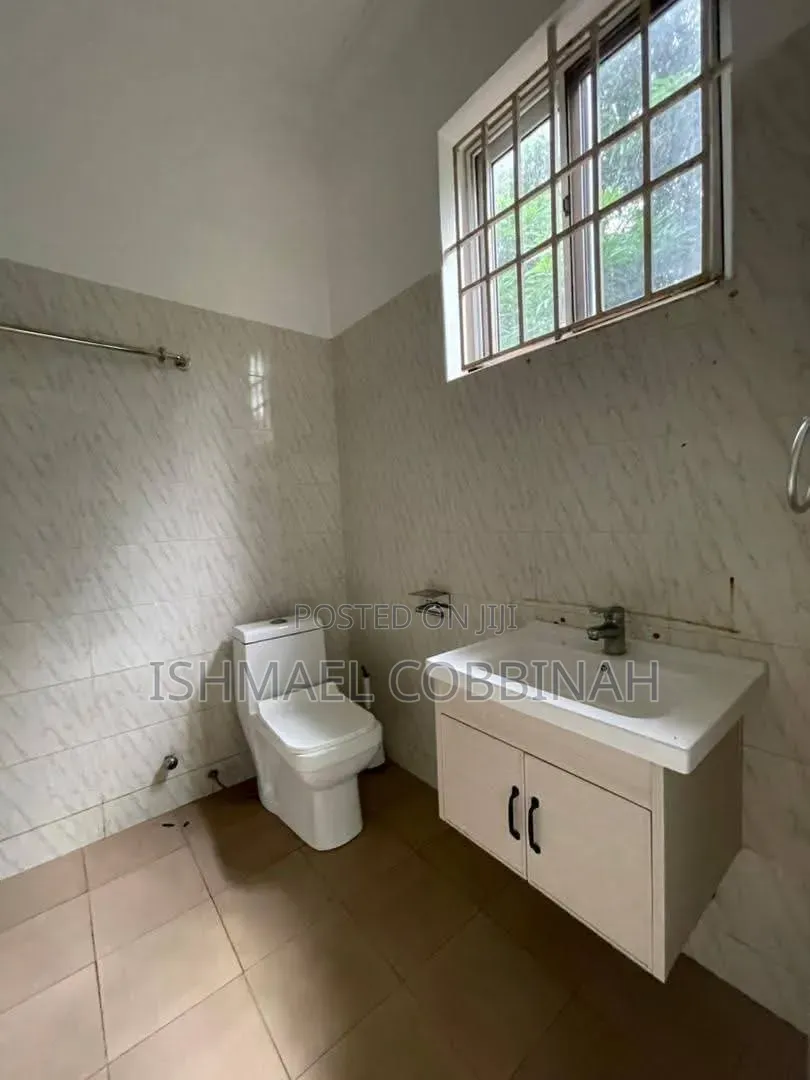 4bdrm House in Ishmit Housing Hub, Baatsona Total for rent