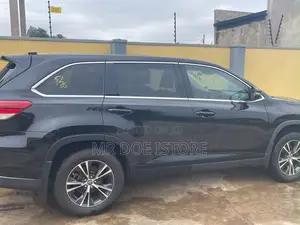 Toyota Highlander XLE 2019 Black